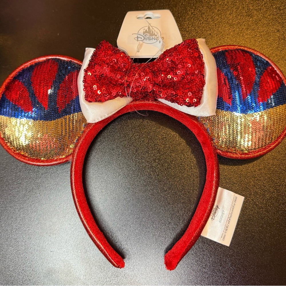 Disney Parks Snow White Sequins Ear Headband 2024 Release – New with Tags